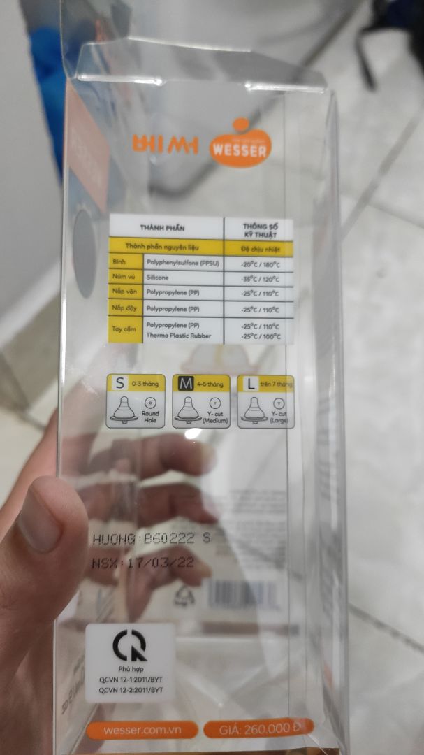 Bình đẹp chấn chắn, núm ti mềm, giao hàng cũng nhanh nữa, rất đáng mua.