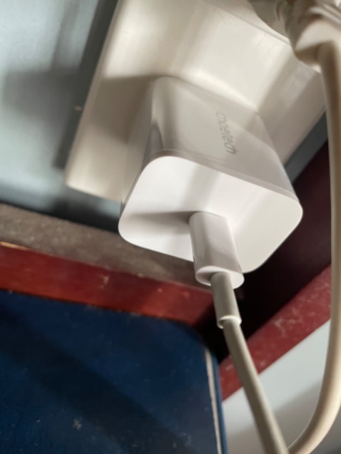 Giao hàng OK, đóng gói niêm phong đầy đủ cắm sạc hoạt động tốt .. chờ thời gian sử dụng mới khẳng định chất lượng … thông tin xuất xứ rõ ràng !