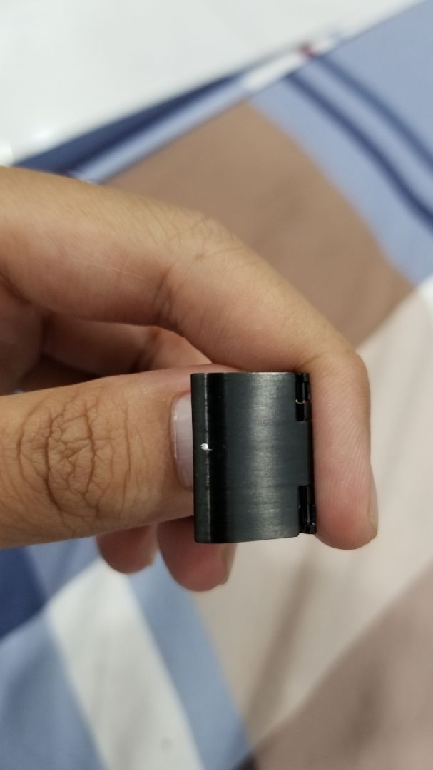 dây bị trầy lúc khui hàng kiểm tra, chỉnh nấc bé nhất nhưng vẫn hơi rộng
điểm cộng là dây dày hoàn thiện tốt dù khóa khá cứng, khui được ra thì bị méo dây bị trầy lúc khui hàng kiểm tra, chỉnh nấc bé nhất nhưng vẫn hơi rộng
điểm cộng là dây dày hoàn thiện tốt dù khóa khá cứng, khui được ra thì bị méo