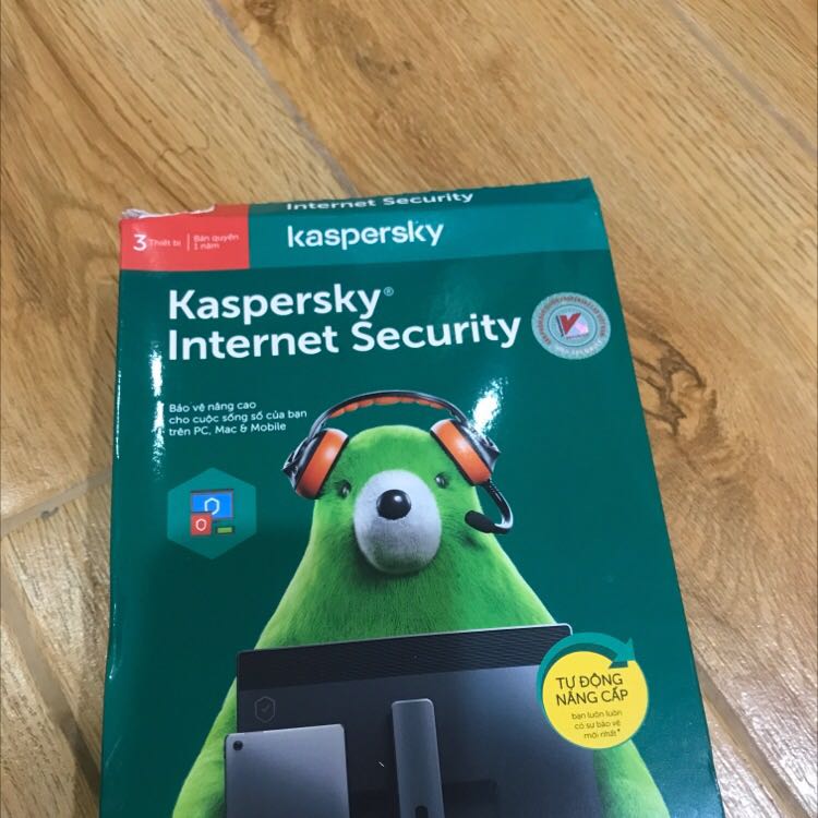 Shop gói hàng tạm ổn, hộp chỉ đựng tờ serial đăng ký mà hộp bự hơi phí. Phần mềm cài đặt mọi người chịu khó tải trên trang web của kaspersky
