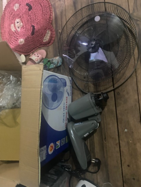 Giao nhanh, đóng gói rất kỹ, kèmnpi  cho remote, nhà bán tận tâm, quạt rất êm