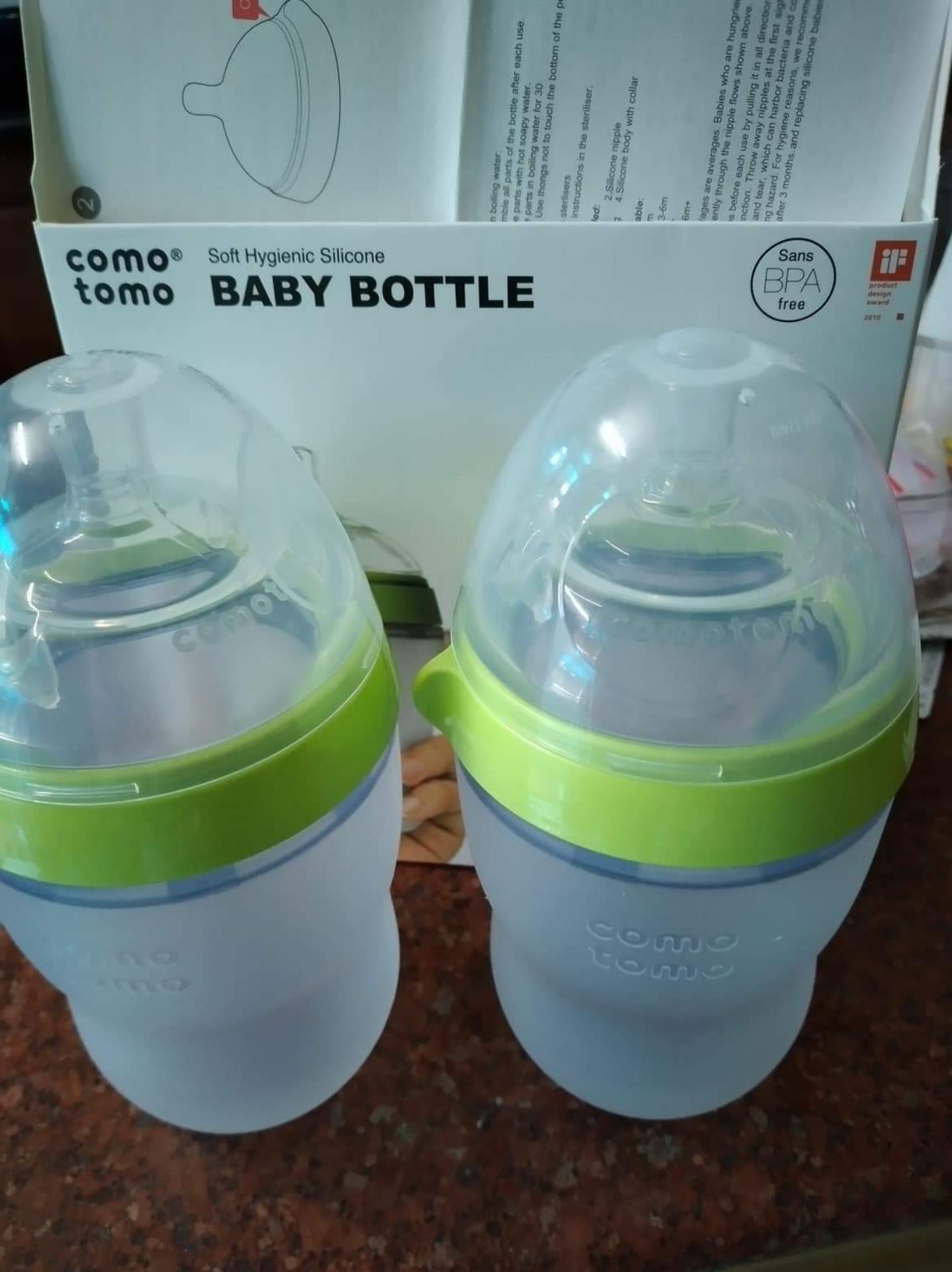 Bữa cũng vô tình lướt tiki mới biết loại bình này đọc giới thiệu hay nên mua thử. Không ngờ pé nhà mình chịu ngậm ko nhè ra như bình khác. Núm bình nhỏ và mềm, cầm bình lên là thấy ưng rồi. Sx Hàn nữa nên rất yên tâm.