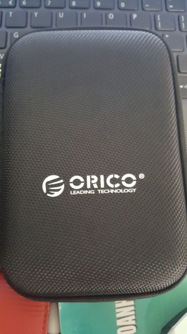 giao hàng nhanh, quá đẹp, đẹp ngoài mong đợi, đựng được thêm usd, sạc dự phòng, ổ cứng di động, tai phone....goodddd , tặng shop 5 sao, sẽ ủng hộ tiếp