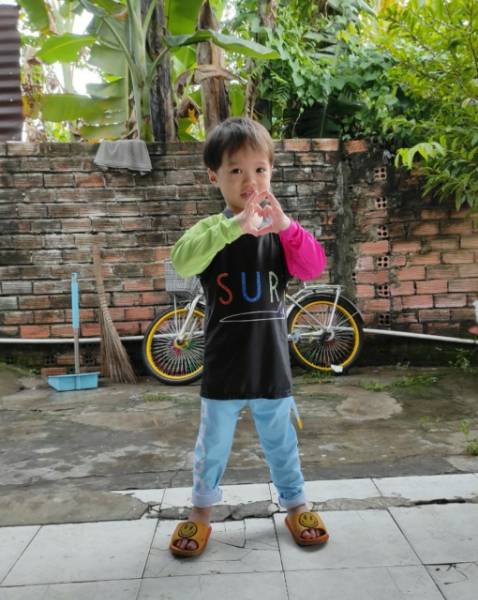 bộ đồ rất xinh, chất vải đẹp, size chuẩn miêu tả của TIKI. Sẽ mua ủng hộ sau.