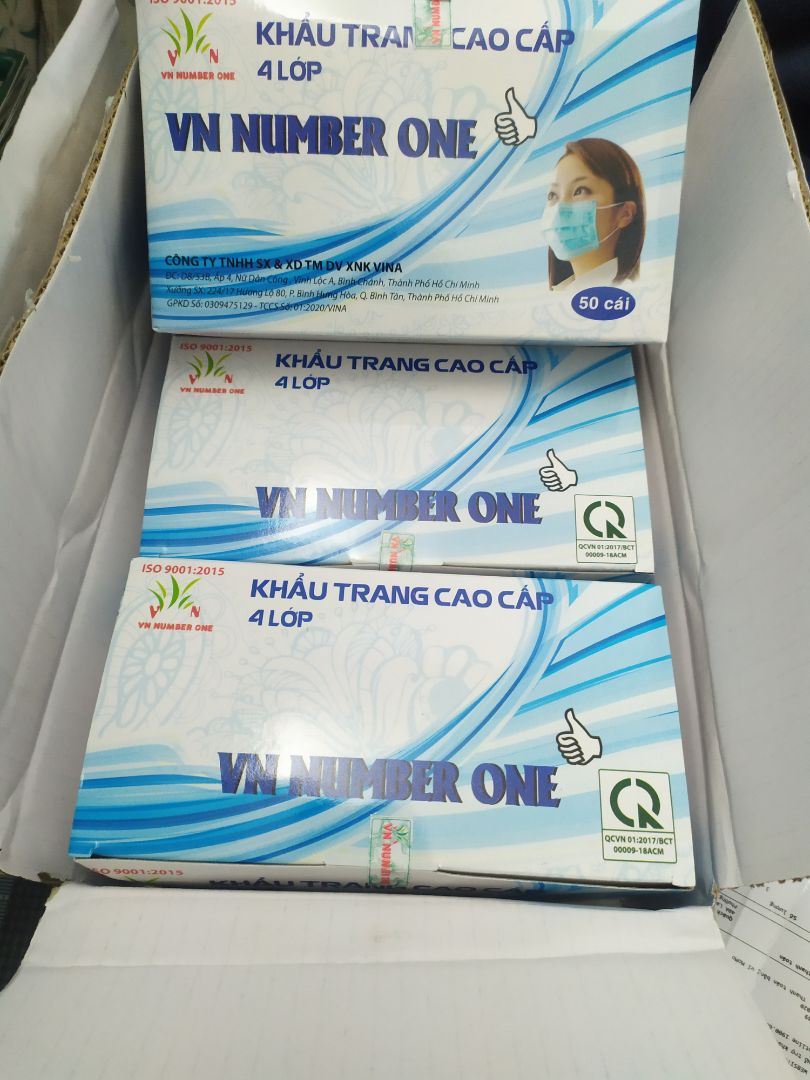 Nhà bán hàng Y tế Lộc và Tiki đã lắng nghe các nhận xét trước.
Hiện mình mua là có đóng mỗi 10 cái/bịch, mỗi hộp đều có tem niêm phong của hãng, hộp vận chuyển chắc chắn thay vì quấn nilon như trước