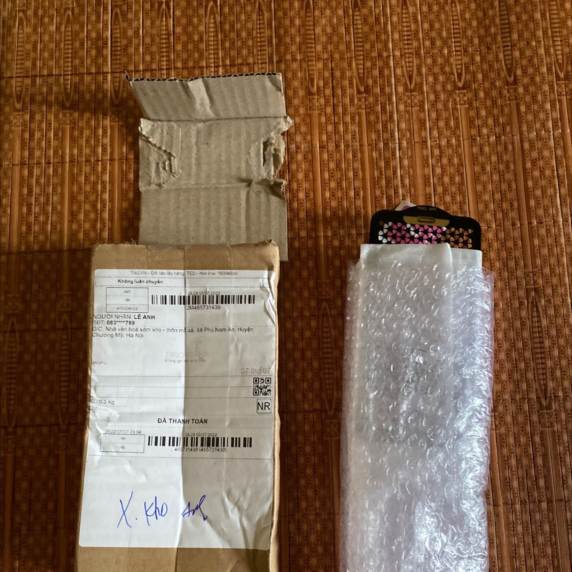 Shop *** đảo ... đặt 2 kính cường lực cho 1 cái iphone 11 pro và 1 cái cho iphone 11 nhưng lại chỉ giao cho 1 cái kính cường lực iphone 11 trong khi đó đã thanh toán cả 2