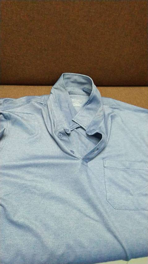 Áo nhẹ, form thoải mái