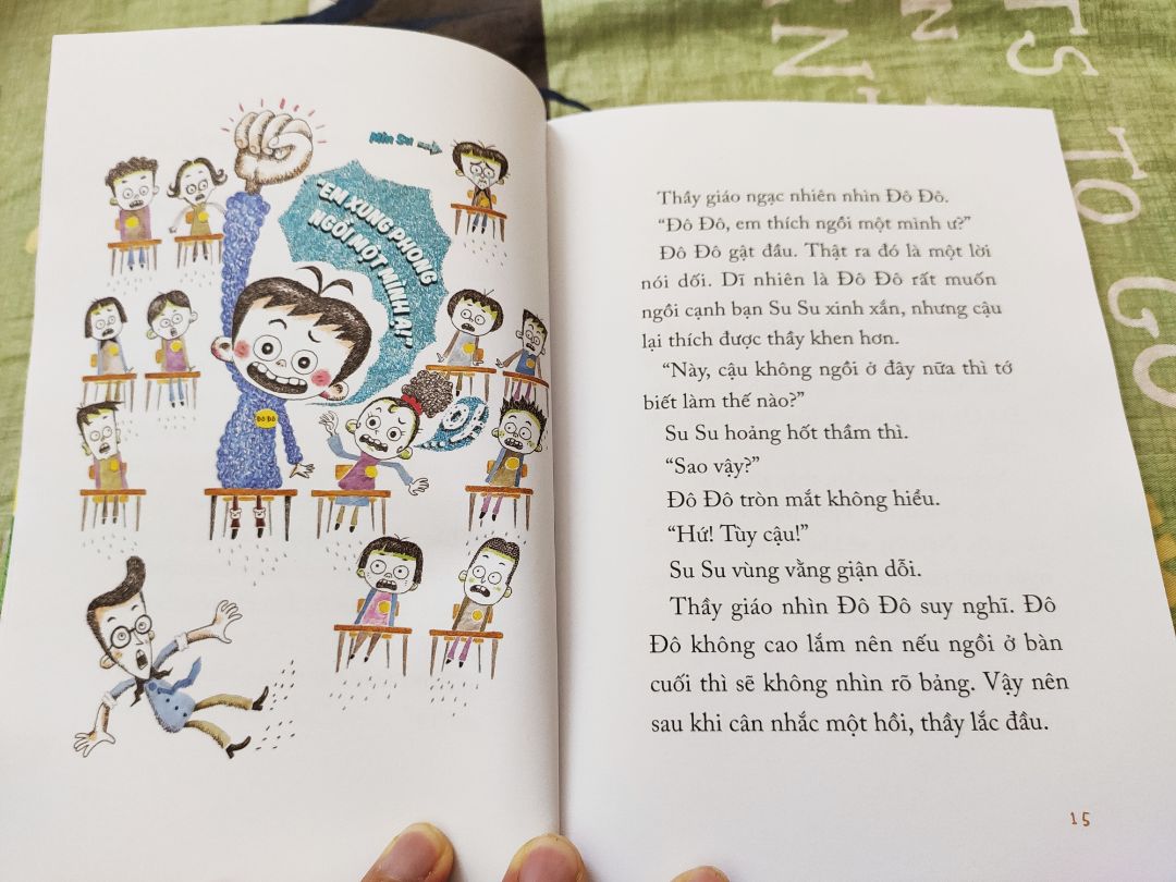 Truyện kể về cậu bé Đô Đô vì muốn được khen là bé ngoan nên chấp nhận làm cả những việc khiến bản thân không thoải mái, sau có bà giúp việc kỳ quặc xuất hiện bắt cậu nhìn thẳng vào sự thật... Giọng văn miêu tả vừa mạch lạc vừa giàu tính tưởng tượng, có bài học đạo đức, lại nhiều tranh rất đẹp. Sách hợp với lứa tuổi tiểu học nhưng một con cháu tuổi mầm non của cũng đòi, còn mình già thế này đọc vẫn cười rinh rích. Truyện mỏng mỏng, nhảm nhảm mà vẫn có bài học đạo đức, tranh màu đẹp, hợp với các cháu cấp 1. (tranthutrang.net)