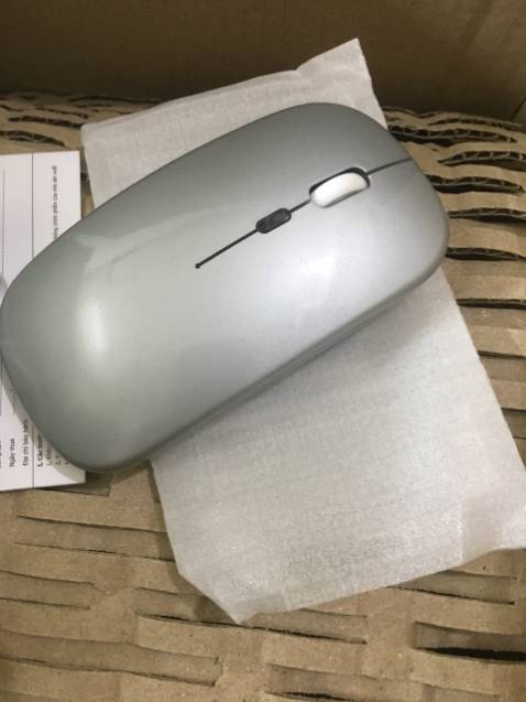 hàng chính hãng 
đầy đủ hộp tem mác y ảnh
chuột mỏng, nhẹ, nhạy 
chất lượng phù hợp