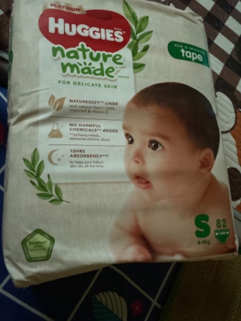 Bỉm mềm,mỏng hơn loại tràm trà,thoáng ,thấm hút tốt 
Bé nhà m hợp bỉm huggies nên ok lắm
Sale tiki tốt hơn (shoppe hay *** sale mà tăng phí ship dữ quá )