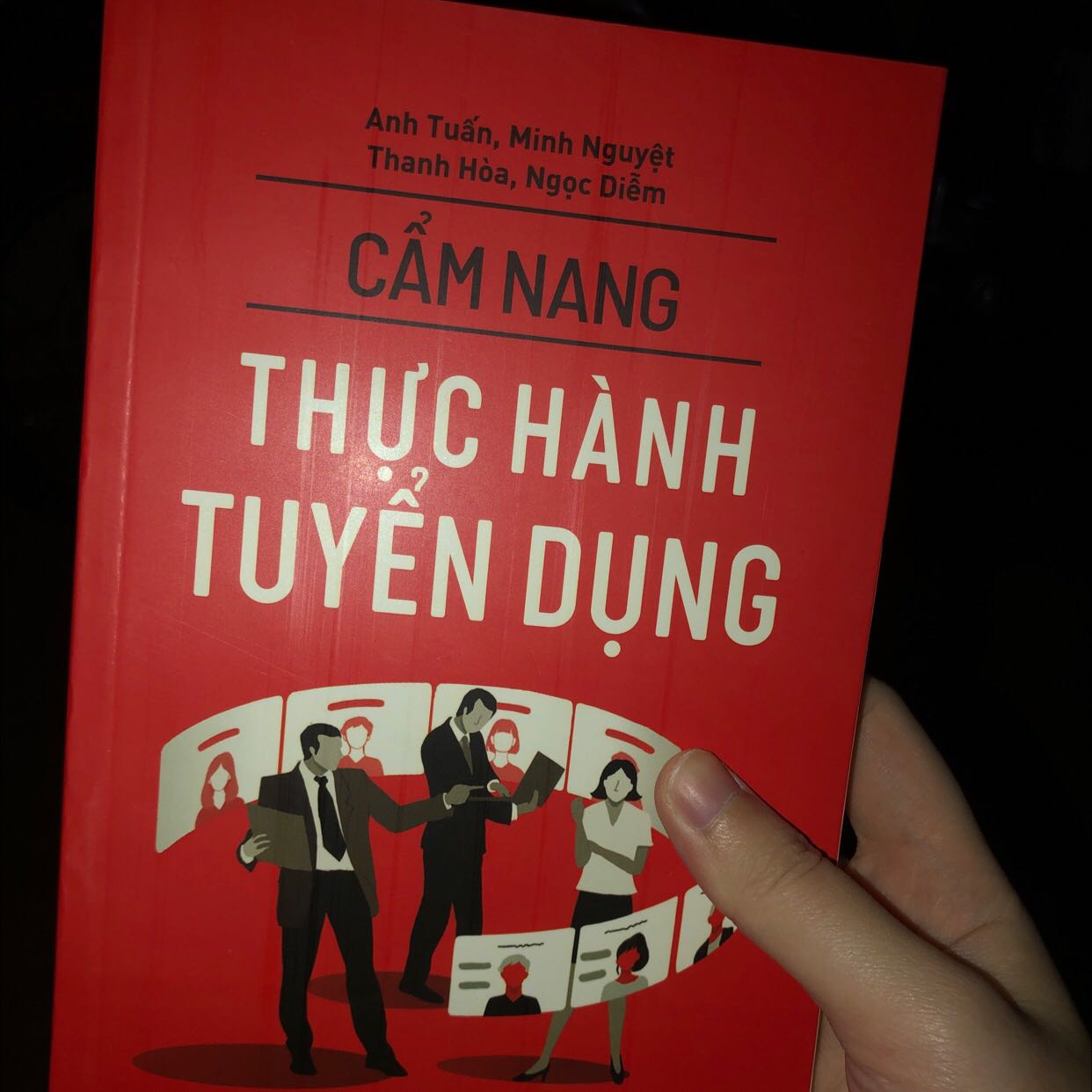Giao đúng hàng, sách đẹp
