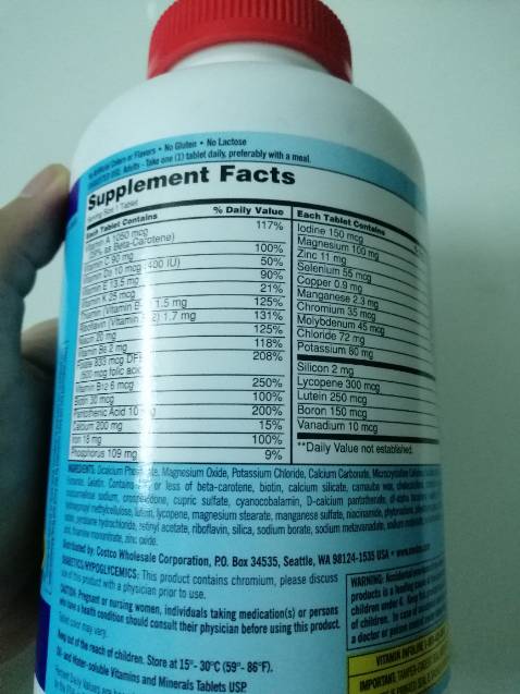 Shop đóng gói rất kỹ, CSKH tốt. Giá giảm dùng thử. Hàng chính hãng đã kiểm tra mã vạch, có tem phụ. Có thư cảm ơn của shop và hoá đơn. Thực phẩm bổ sung dùng lâu mới hiệu quả. Nên mua nhé.