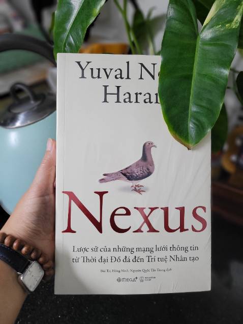 Pre order, 14 ngày.
Mà mới có 2 ngày đã giao sách.
Hú hồn thiệt chớ. 
Quá hài lòng.