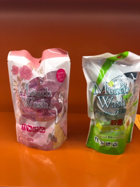 Phù hợp với dân văn phòng, tiện lợi khi đi gặp khách hàng. Sản phẩm có mùi thơm, dễ chịu, lưu hương lâu.