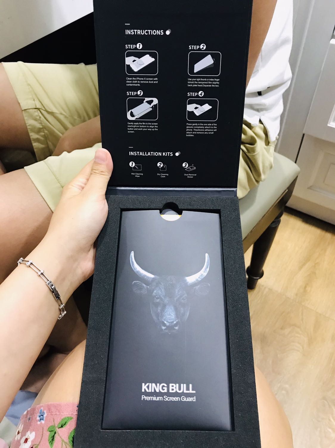 Hàng giao nhanh. Đóng gói cẩn thận. Đúng như hình. Sản phẩm cao cấp, đẹp, chất lượng xịn xò!