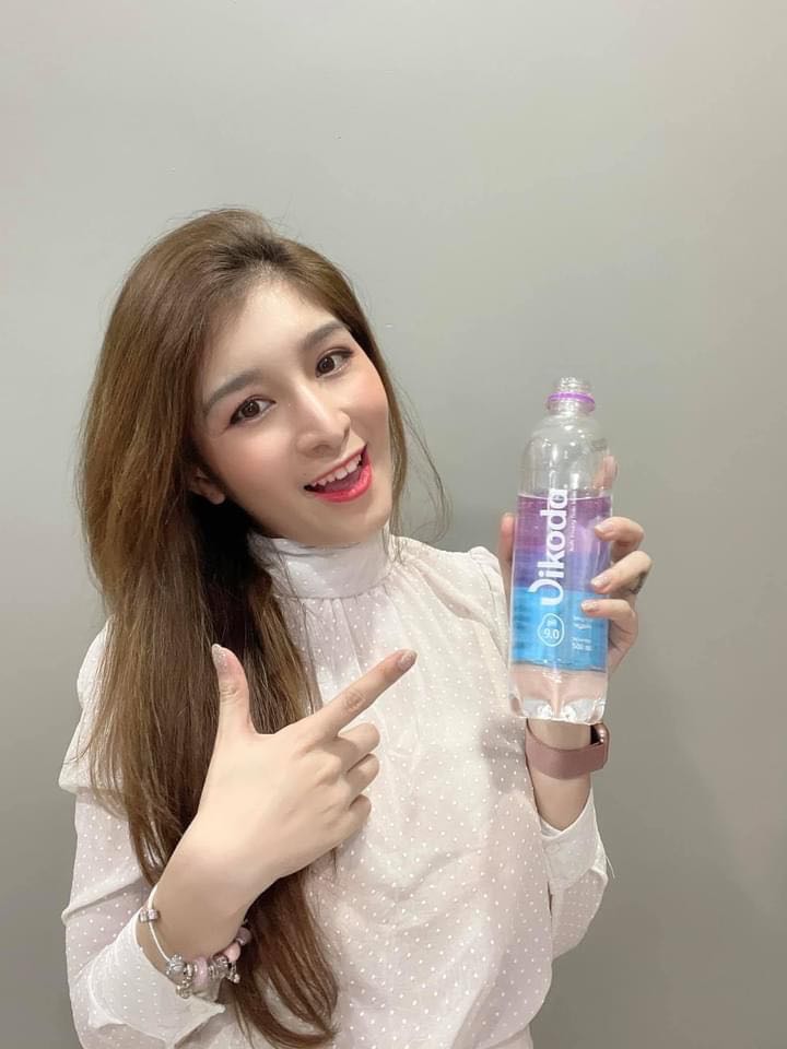 Thiết kế mới xinh xắn lắm luôn. Bổ sung khoáng chất cần thiết cho cơ thể, vừa tốt cho sức khoẻ và hệ tiêu hoá của chúng ta; nhất là các bạn trẻ yêu thích thể thao nè! Đang có giá tốt quá chừng rất nên mua nha mọi người