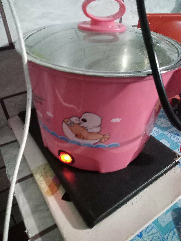 Đã  sử dụng 10 ngày, sp nhanh sôi, độ bền chưa rõ, sẽ tiếp tục ủng hộ nếu thấy chất lượng, thời gian giao hàng nhanh, chăm sóc khách hàng tốt