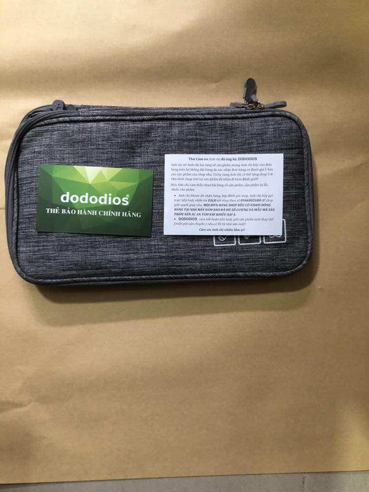 Mình nhận đc hàng r, sp y như quảng luôn ưng hết cả mình 
Mua tặng người mà bà ý để đc gần chục bà khen lấy khen để ngại ghê cơ😅
Tiki giao hàng thì siêu nhanh mới sáng htrc đặt hsau đã nhận đc hàng r. Đã v a ship còn nhiệt tình hỏi thăm cả sức khoẻ nhà mình chứ 🤣
Nhắn tin cho shop để hỏi về sp thì sp tư vấn quá nhiệt tình, nên mua nha cả nhà 🥳