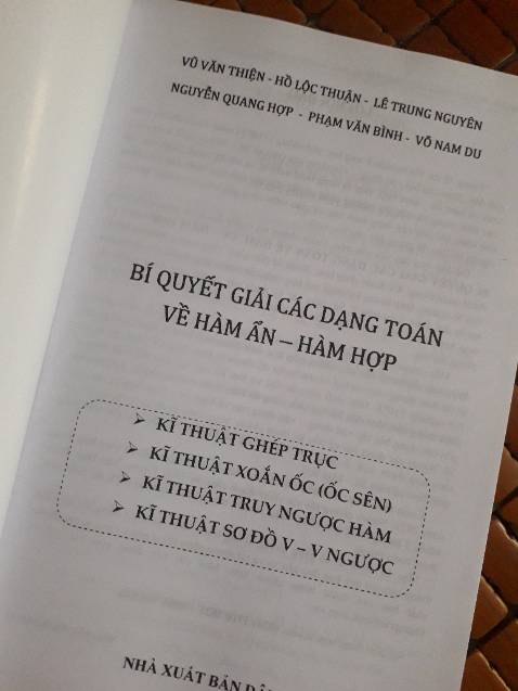 sách giao nhanh, rất phù hợp cho mục tiêu 9+ kỳ thi THPTQG 
bìa mềm