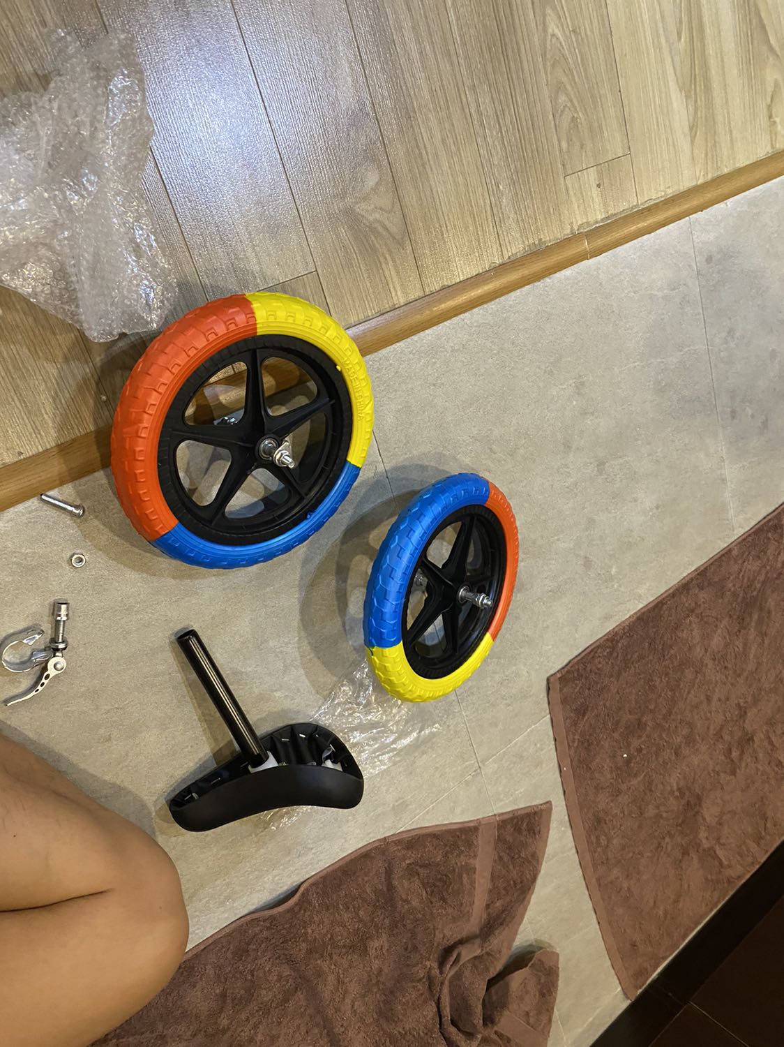 hàng ko như ý, mỏng nhẹ , ko chắc chắn như nhìn ở hình