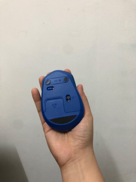 Đóng gói kỹ, hàng sang xịn mịn, êm, lướt chuột rất mượt, cầm vừa tay, dạng chuột silent nên mình rất thích.
Cảmơn shop, chúc shop buôn may bán đắt nha ❤️