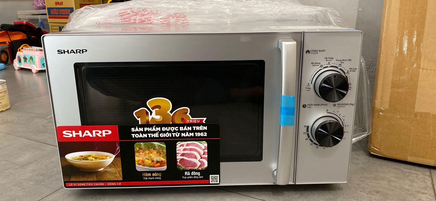 Đặt hàng tiki now giao ngay trong ngày rất tiện. Mới hư cái lò vi sóng cũ nên mình mua cái khác. Hàng điện tử xài 1 thời gian mới biết chất lượng nên ko đánh giá đc gì :D