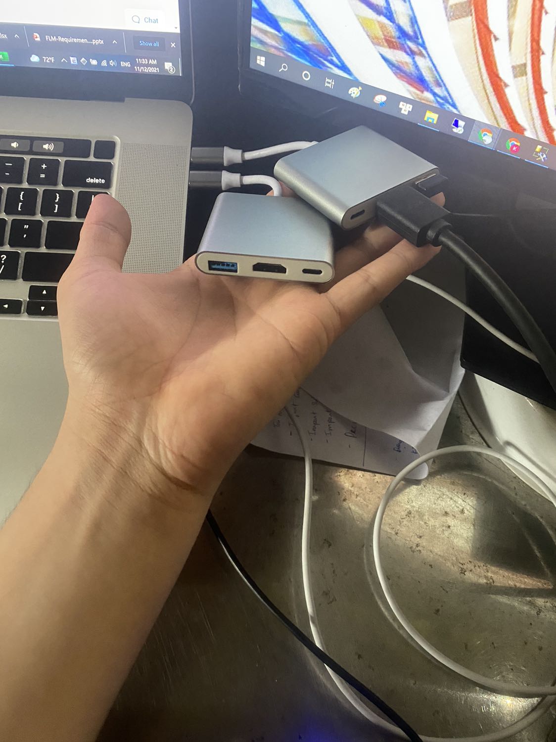 1. Không biết sản phẩm có đèn led báo tín hiệu ko?
Cái cũ của mình mua shoppee thì có. ( cùng modern nha)
2. Đầu type C cả 2 đều không hoạt động đc
3. Không biết shop giao nhầm không. Vì mình nhận đươcj là màu gray chứ không phải bạc

Không có type c vs đèn led thì hơi bất tiện khi dùng. Shop check lại cho mình với