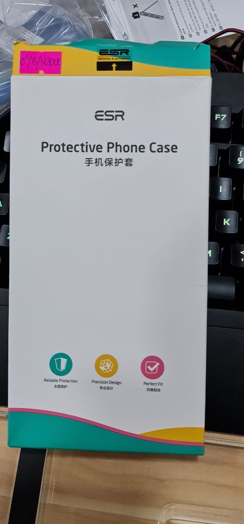 Ốp thiết kế chuẩn, ôm gọn điện thoại, cảm giác chắc chắn