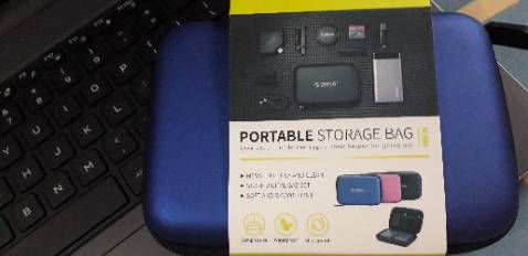 Giao hàng đúng hẹn, hàng đẹp và shop còn gửi kèm 1 lá thư cảm ơn rất dễ thương.