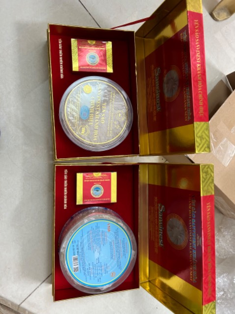 Mình mua chục lần trên Tiki của Shop rồi thì phải.
Giá rẻ hơn khi săn sale so với ra trực tiếp tại cửa hàng của Khánh Hòa.
Xác nhận là Yến này ăn vào có công dụng làm khỏe người, bồi bổ rất tốt sau hơn 1 năm trải nghiệm. 
Còn Yến của chỗ khác thì chất lượng không bằng. Mình đã mua nhiều chỗ lắm rồi. Tiền nào của nấy.