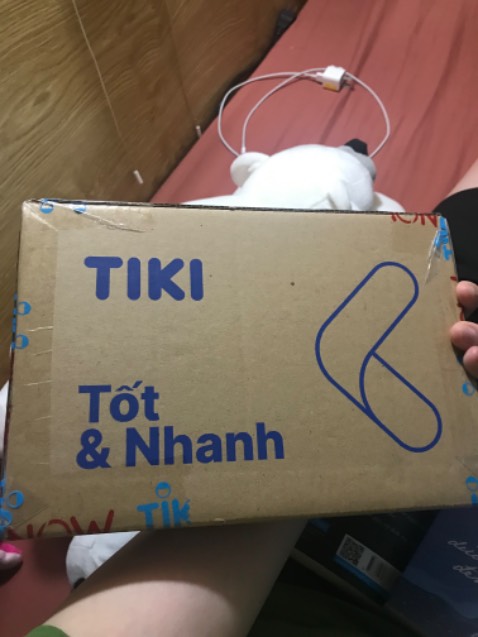 Tiki giao rất đúng giờ luôn nha , đóng gói siêu đẹp và chỉn chu , sách mới và thơmm 1000 đỉm