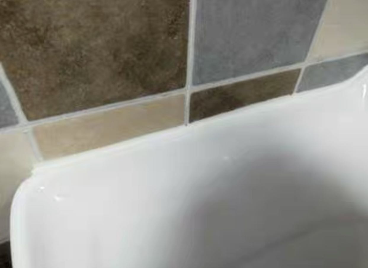 Hàng chất lượng, chuẩn chính hãng LKB. Mốc lâu năm mà để qua đêm hôm sau lau lại cái là sạch bong sáng bóng như mới, quá là ưng luôn ý!!