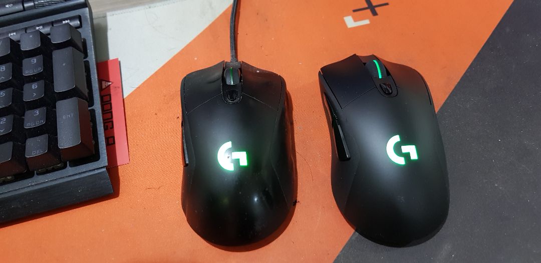 + Hàng giao tương đói nhanh, đóng gói cẩn thận, không có dấu hiệu móp khi nhận
+ Hộp đầy đủ tem seal, phụ kiện
+ Chuột kết nối tốt, ổn định, cầm vừa tay, nhận ghub. Tuy chưa kiểm tra serial nhưng rất hài lòng, hy vọng chuột dùng bền như em G403