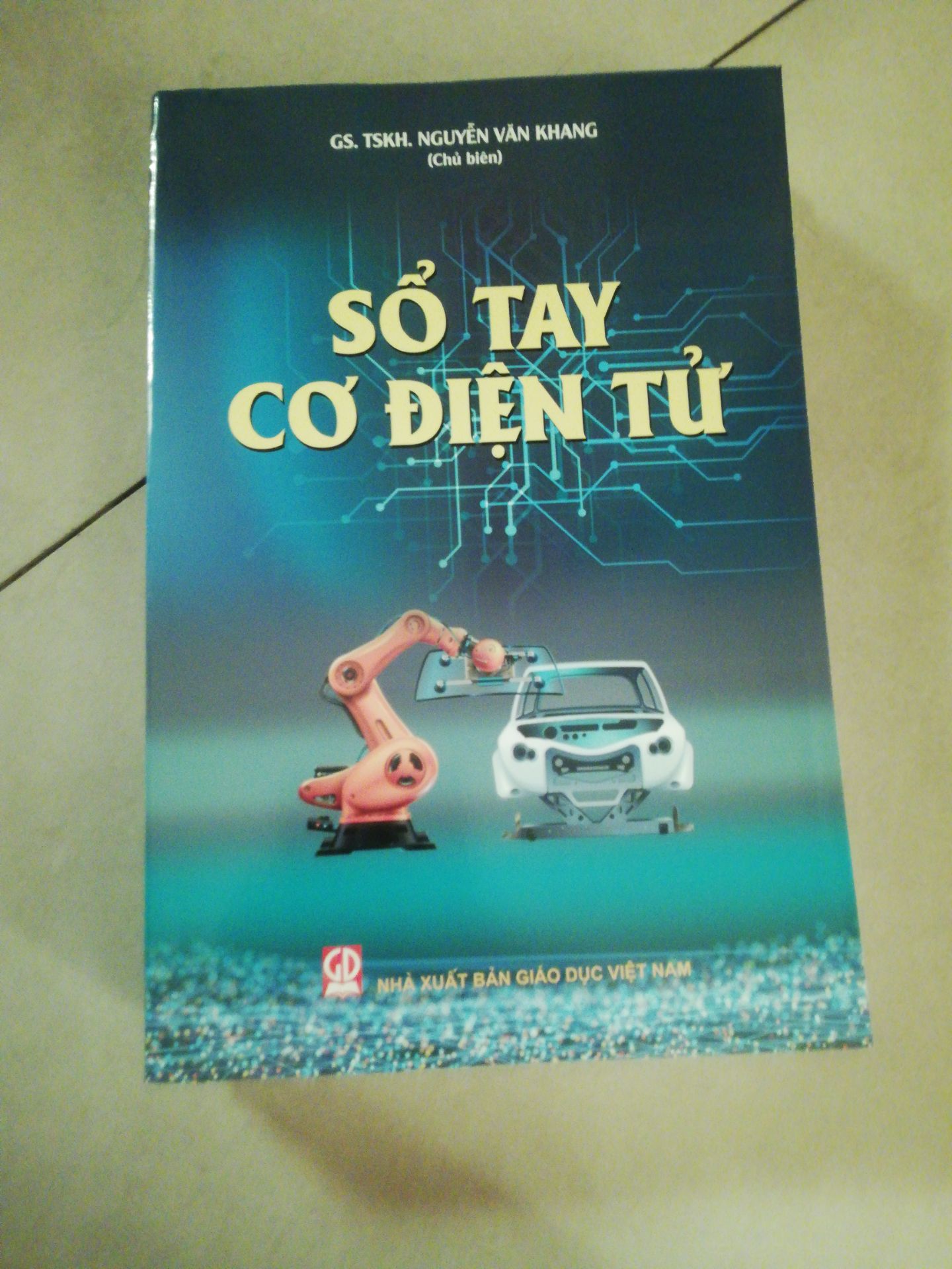 Tốt, in rõ, sách mới và trình bày rõ ràng