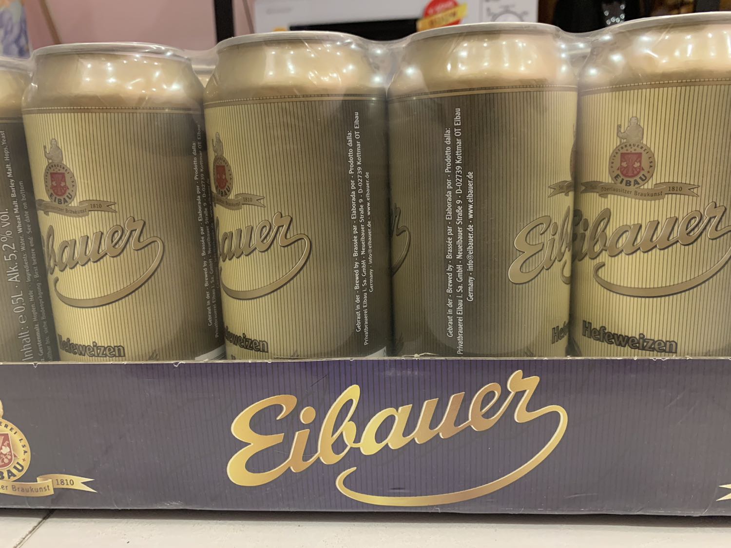 Mình thích vị bia này, bia uống thơm. Đợt này khuyến mãi giá tốt lại còn được tặng lốc 6 chai bia nên triển thôi Mình thích vị bia này, bia uống thơm. Đợt này khuyến mãi giá tốt lại còn được tặng lốc 6 chai bia nên triển thôi