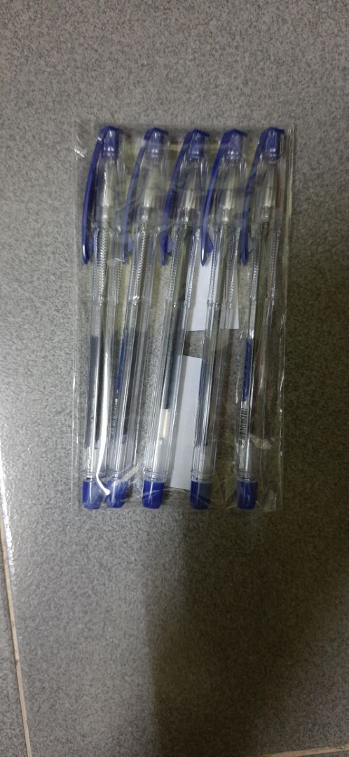 Viết êm,màu mực đẹp,giao hàng nhanh