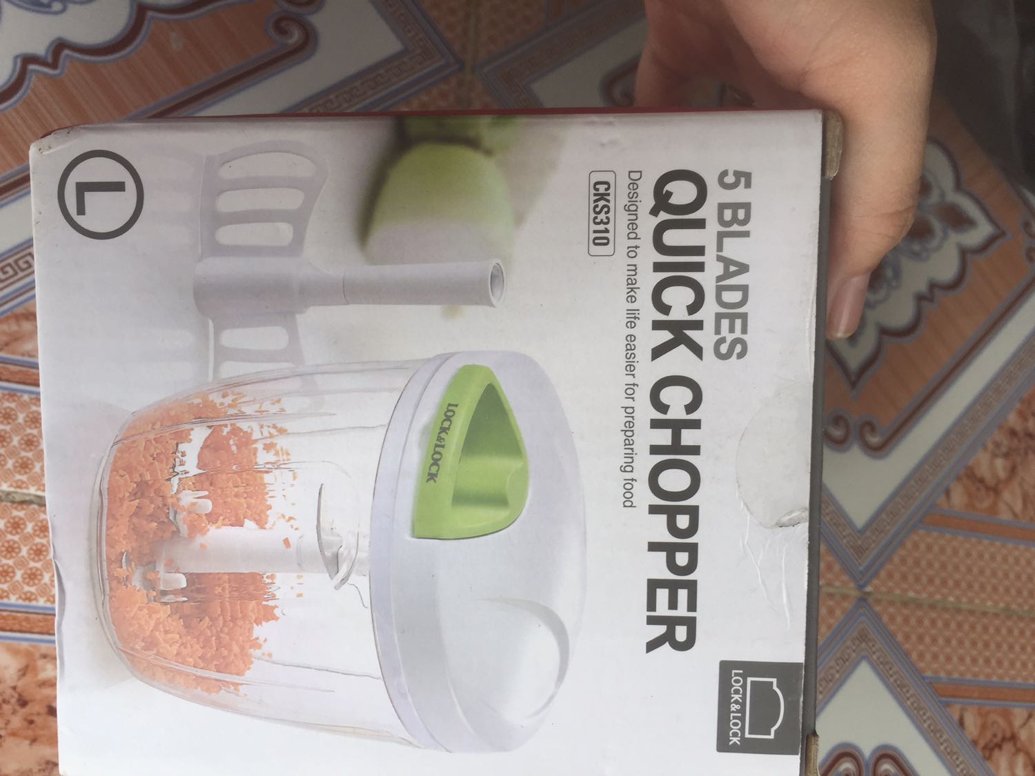 Để là quick chopper mà bán quick cutter là thấy ko thích rồi, mua rất nhìu so này của lock nhưng lần này mình sang nhà bán khác thấy rẻ hoá ra bị lầm, chất lượng thì chưa biết nhưng mình ko thích bị ***