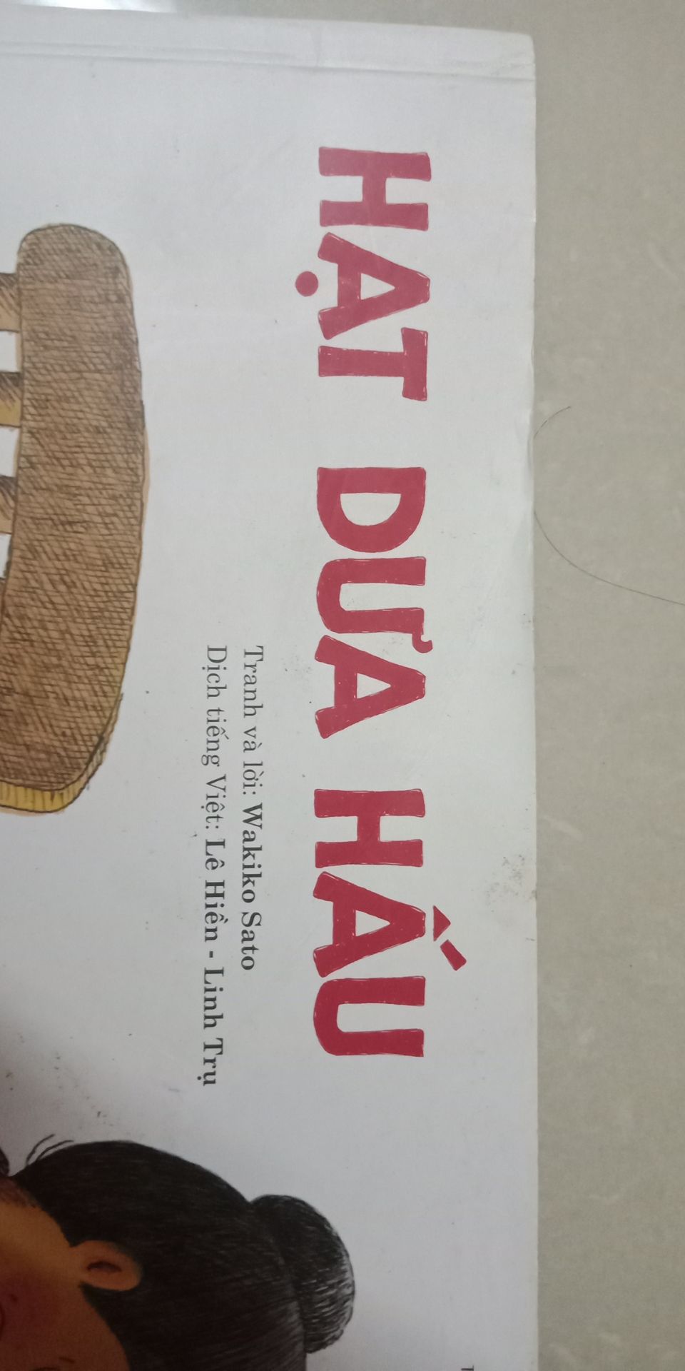 mình mua về mới mở ra đã thấy cũ nát. đề nghị tiki làm việc lại với nhà bán hàng