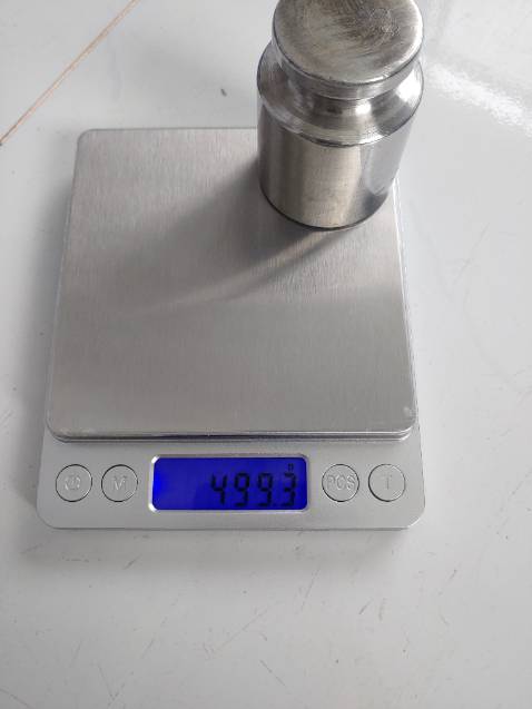 Lệch 0,6g với tầm giá như vậy coi như khá ổn, không thể đòi hỏi quá nhiều về nó được. Lệch 0,6g với tầm giá như vậy coi như khá ổn, không thể đòi hỏi quá nhiều về nó được.