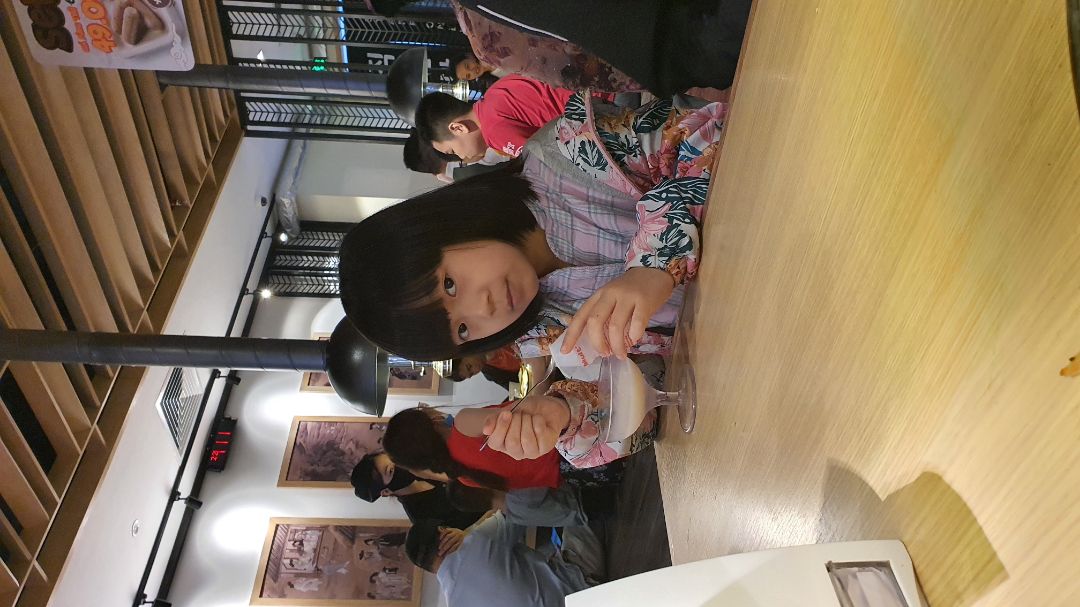 Cực hài lòng với cuốn sách này. Rất bổ ích và lý thú.