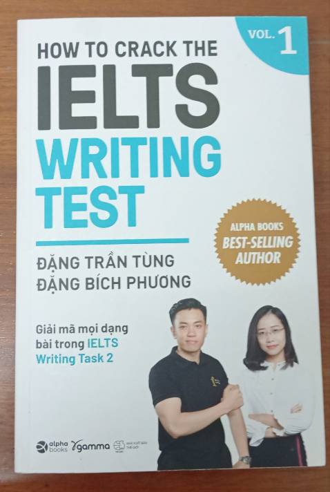 Sách giấy đẹp, nét chữ rõ, màu sắc highlight nhiều màu dễ nhìn.