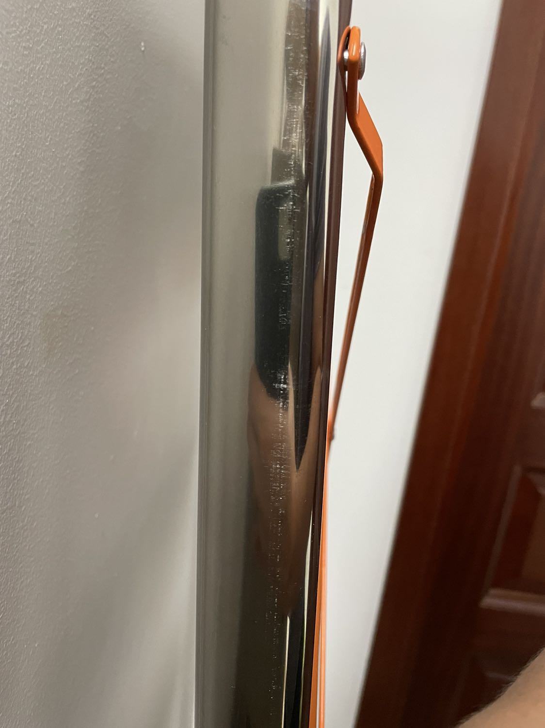 Thanh đúng như mô tả của shop, 6 bậc chắc sẽ phù hợp với đa số gia đình, thanh khá nhẹ nên cũng sẽ không vững như mong đợi, tuy nhiên các bậc thang sẽ giúp leo lên dễ dàng và không đau chân.
Shipper bên giao hàng của shop rất nhiệt tình, sản phẩm đến tay còn mới nguyên. 5 sao!!!