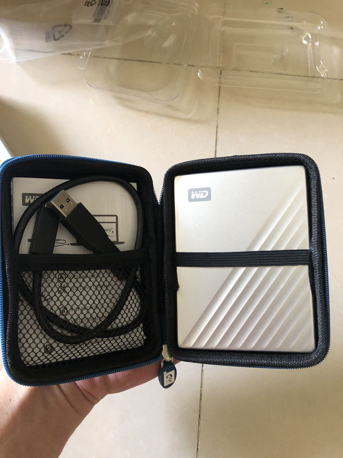 giao hàng nhanh, sản phẩm đúng mô tả nhưng dung lượng chỉ đạt 931GB????