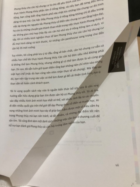 Sách in bị lỗi... Nội dung thì chưa đọc nên chưa review nhưng thấy tác giả có vẻ nghiên cứu khá kĩ về vấn đề phong thuỷ