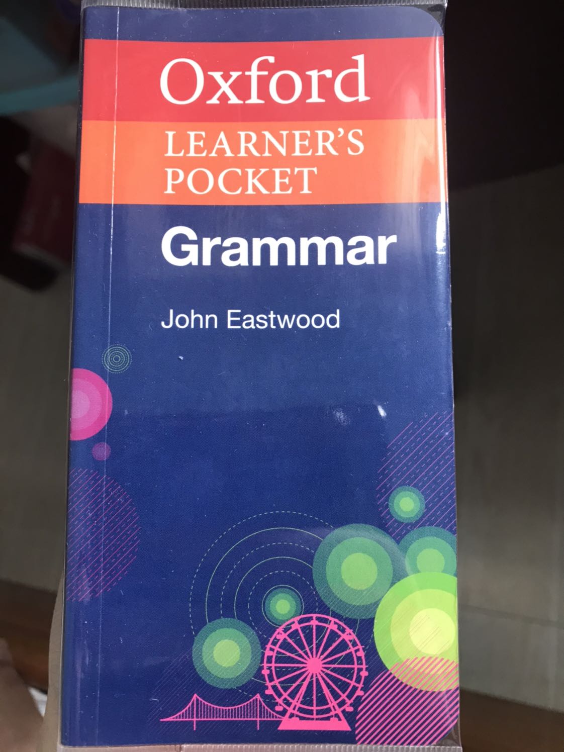 Sách đẹp, mới , bookcare bọc sách rất kĩ càng, giao hàng siêu nhanh.
Từ điển gọn nhẹ dễ dàng mang đi học hay du lịch. Ngữ pháp chi tiết và có câu ví dụ