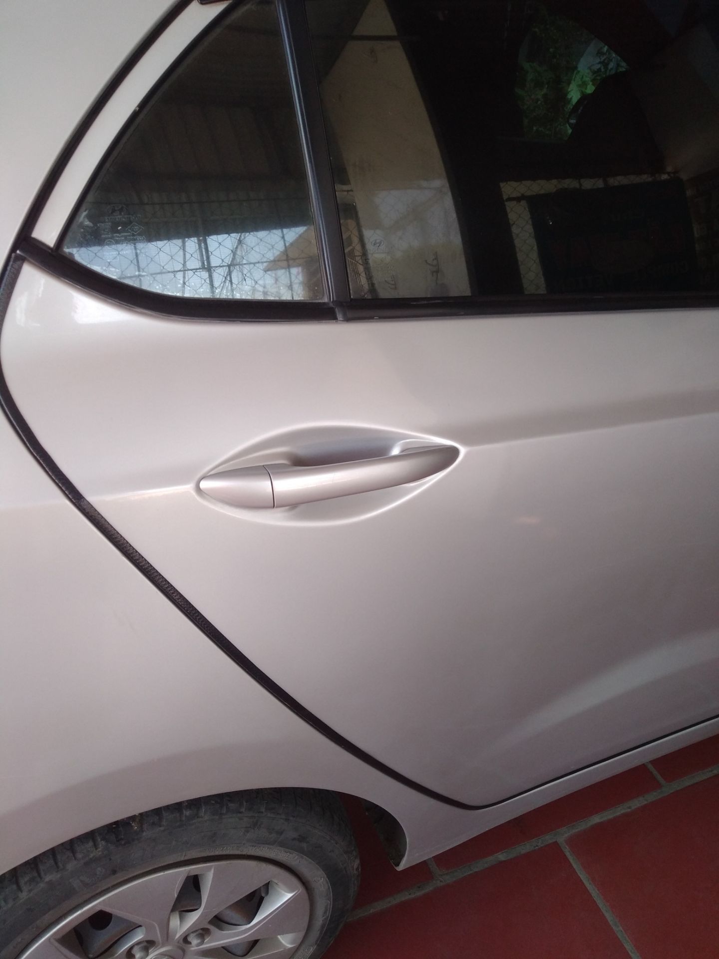 hàng đã nhận được nhưng có 4canh được 3cánh còn thừa 40cm vậy shop nói bán đủ cho 4 cánh cửa vậy làm thế nào nhỉ shop?