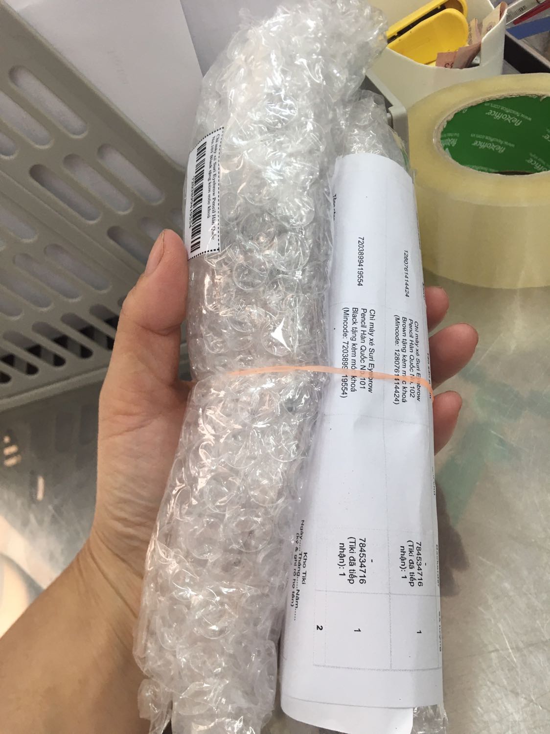 Chì kẻ đậm màu, dễ ra mực, lâu trôi Chì kẻ đậm màu, dễ ra mực, lâu trôi