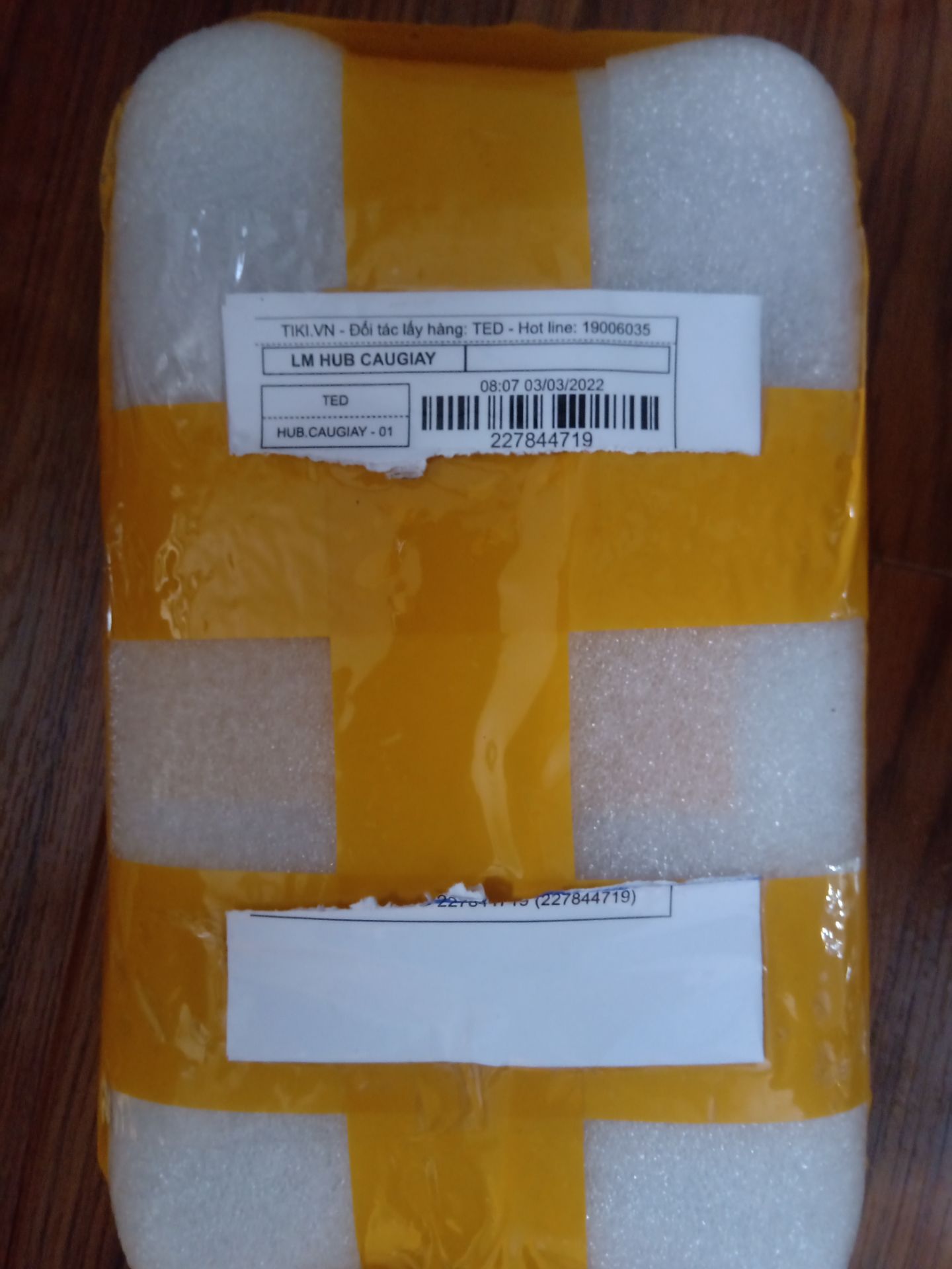 Đóng gói hàng vô cùng chắc chắn, giao hàng nhanh mà tiện lợi, hàng đúng chuẩn