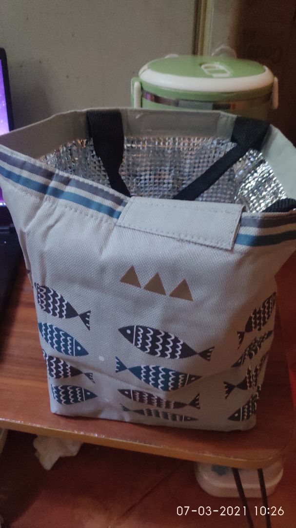 Túi to, nhẹ, tiện dụng