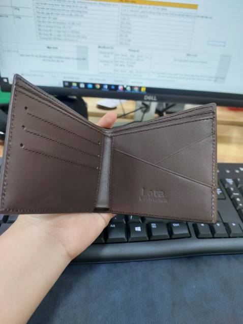 Kiểu dáng đẹp lắm ạ , đường chỉ may chắc chắn ,, da cũng rất tốt nữa ..thích lắm luôn ..cảm ơn shop ạ !